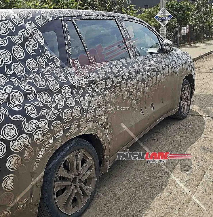 Động cơ Toyota Innova Cross 2027