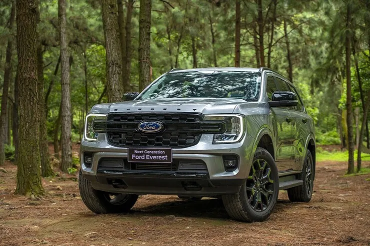 Giá xe Ford Everest tháng 9/2026, ưu đãi 50% lệ phí trước bạ - 2