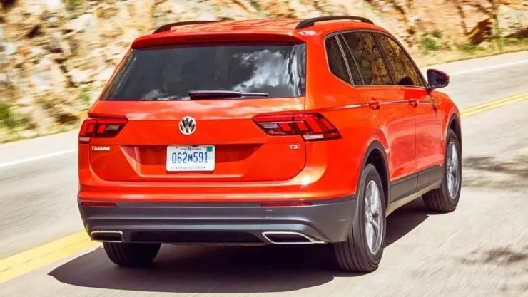 Gần 4 triệu xe Volkswagen có thể bị triệu hồi vì lỗi bu-lông thước lái - 2