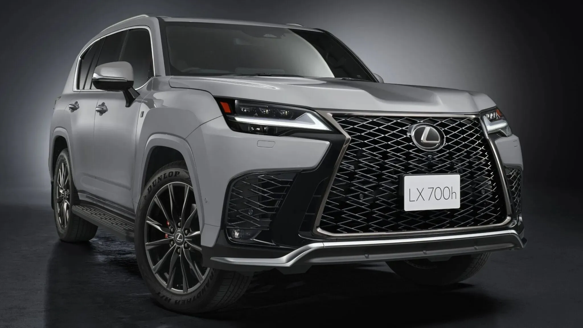 Ngoại thất thể thao của Lexus LX F Sport