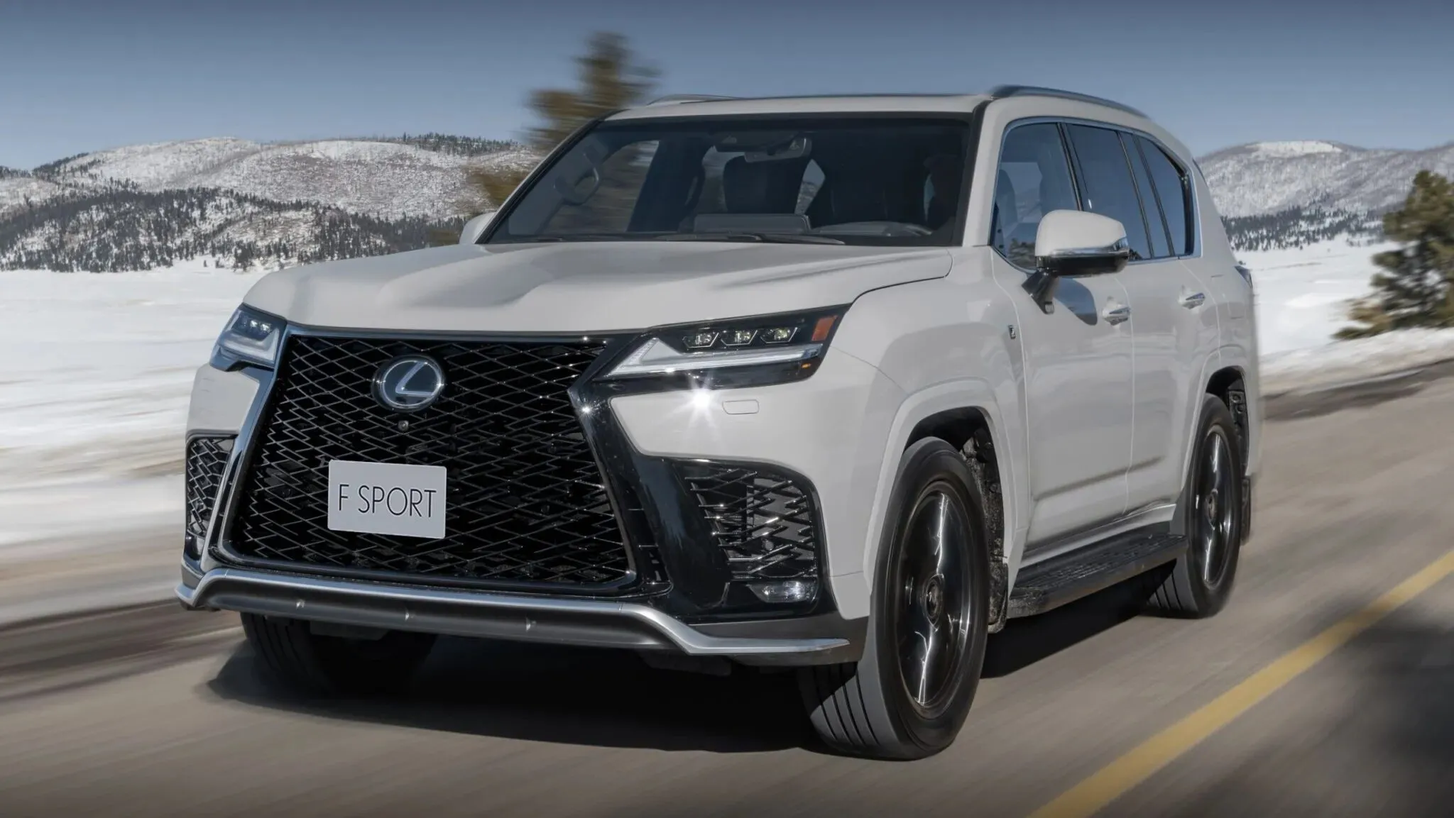 Lexus LX F Sport tại Nhật Bản