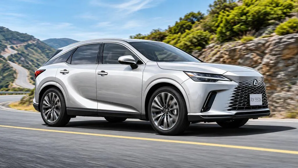 Nội thất và trang bị của Lexus RX mới