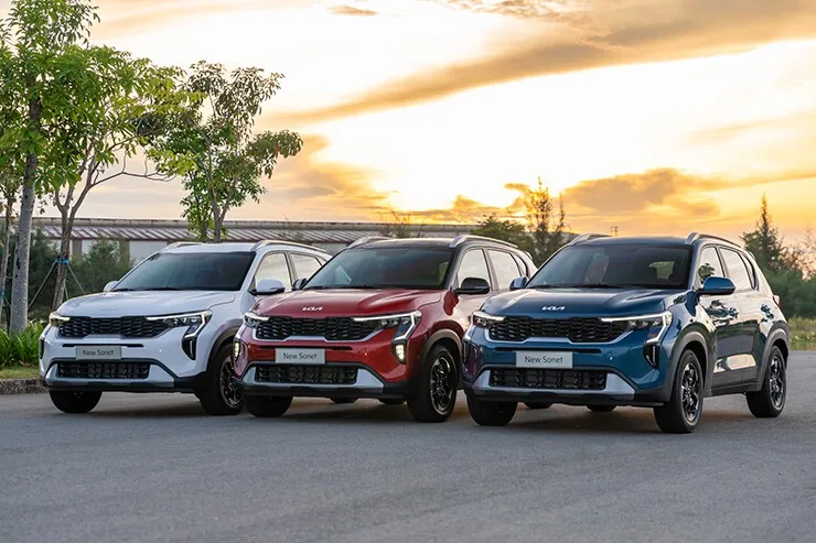 Giá xe KIA Sonet tháng 10/2026, bản Luxury giảm 12 triệu đồng - 1