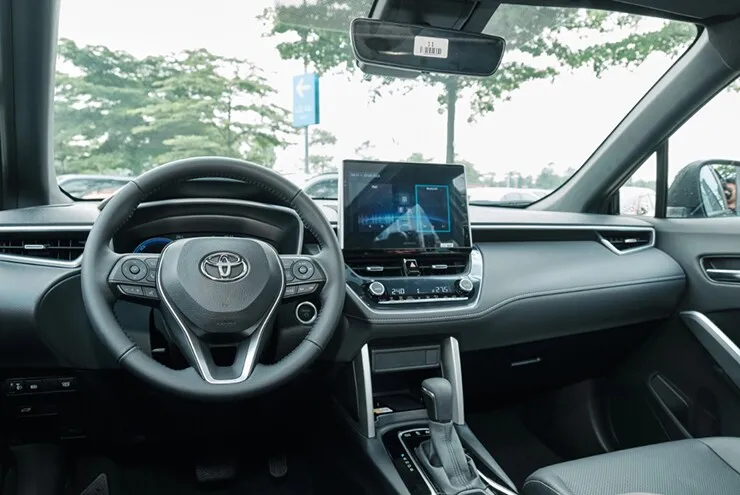 Trang bị an toàn trên Omoda C5 và Corolla Cross