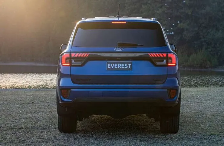 Giá xe Ford Everest lăn bánh tháng 10/2026, giảm 35 triệu đồng - 6