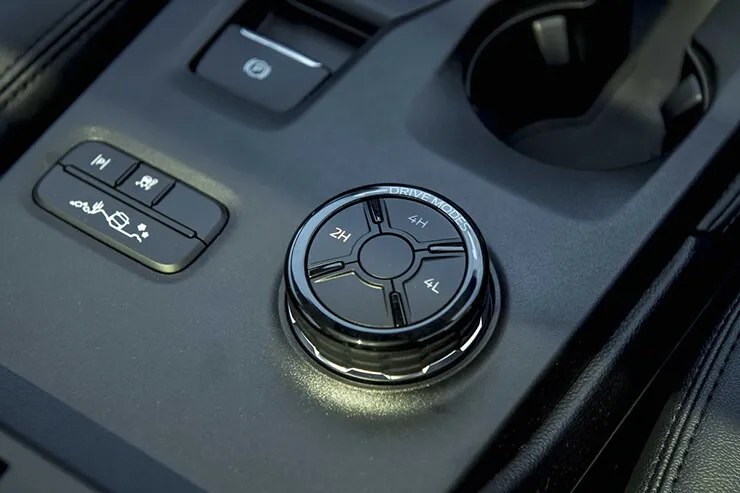 Giá xe Ford Everest lăn bánh tháng 10/2026, giảm 35 triệu đồng - 10