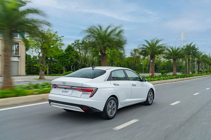Giá xe Hyundai Accent tháng 10/2026, ưu đãi gần 90 triệu đồng - 8